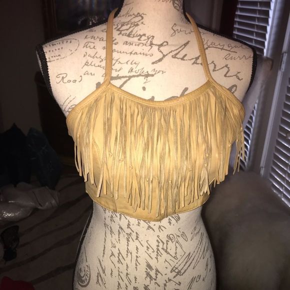 TAN LEATHER FRINGE HALTER TOP.  🔥 - Picture 4 of 6